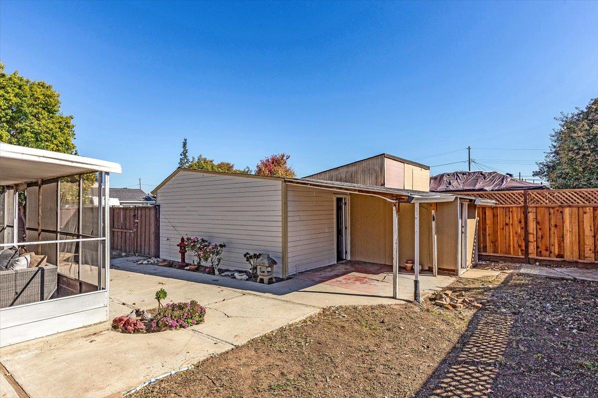 502 MacArthur Avenue