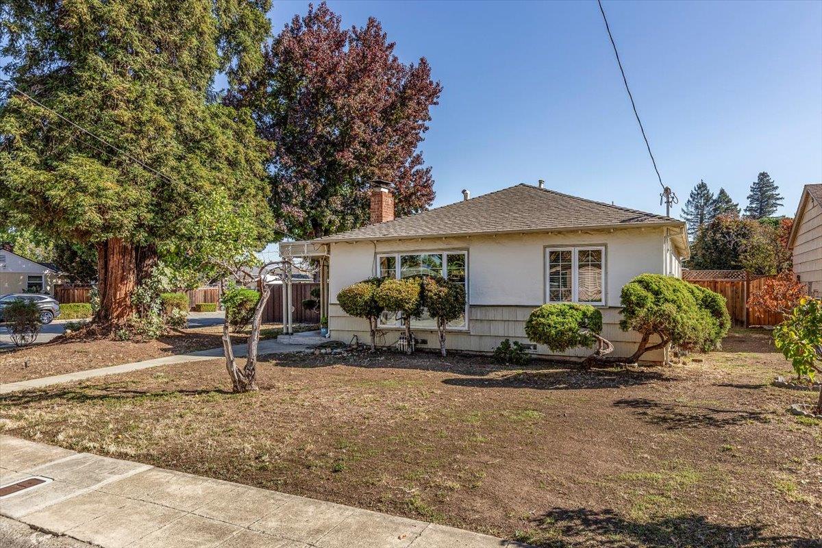 502 MacArthur Avenue