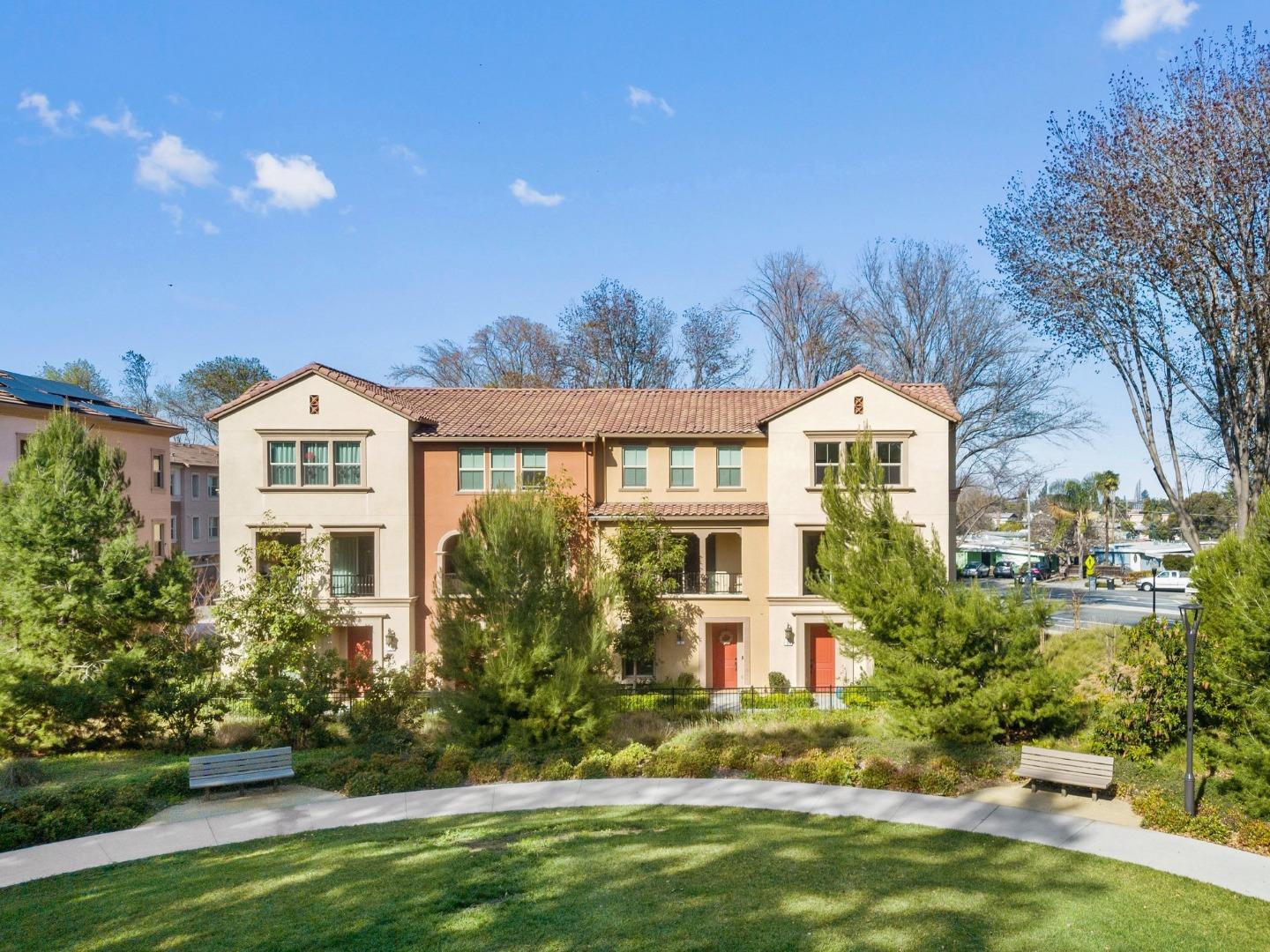 1070 Darwin Terrace 4