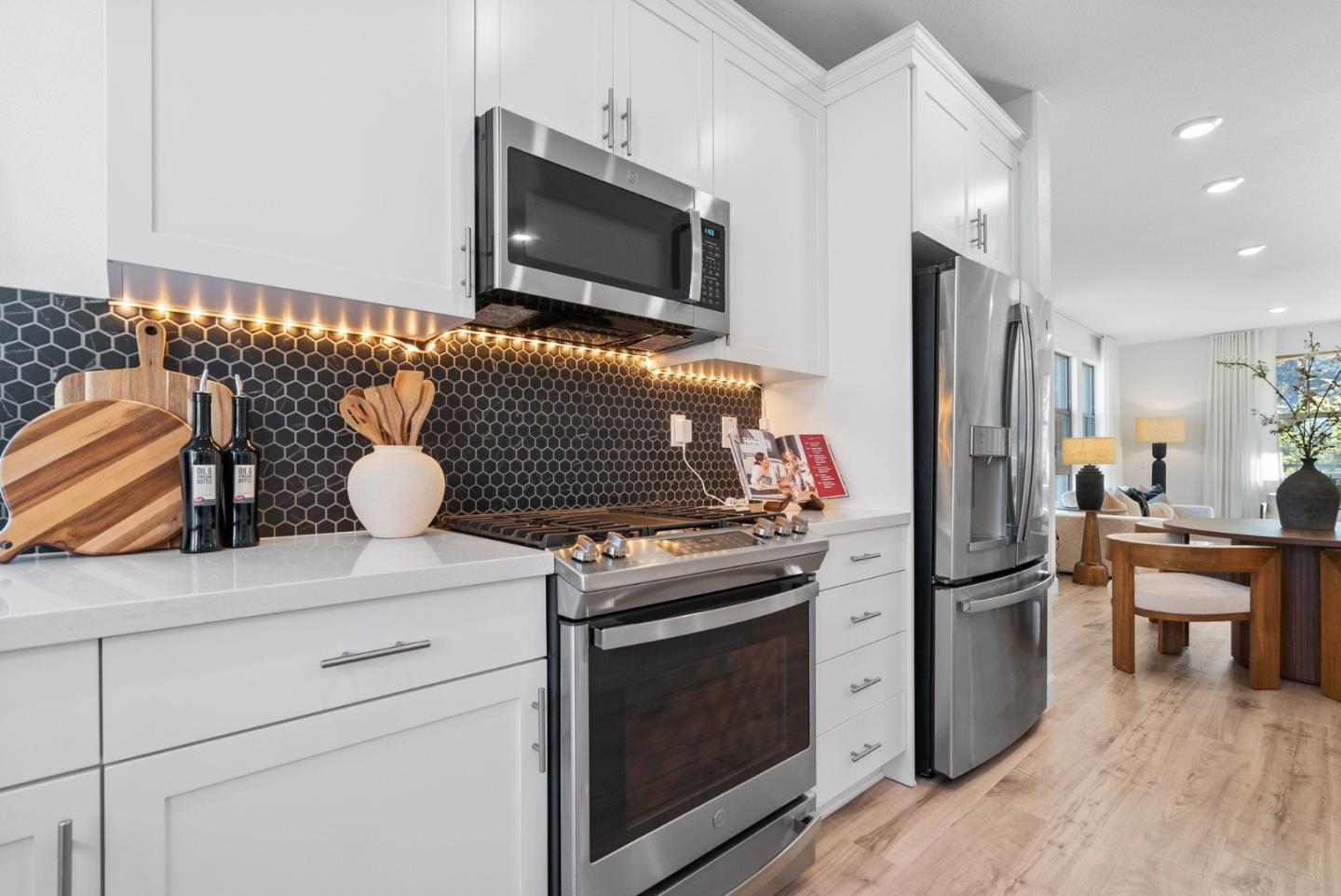 1070 Darwin Terrace 4