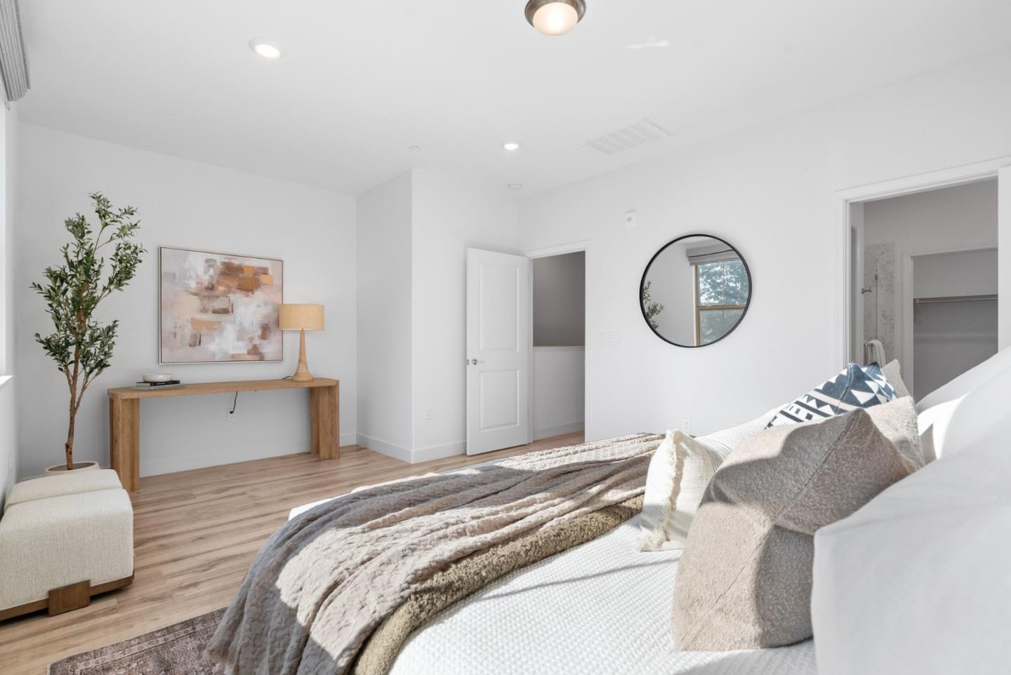 1070 Darwin Terrace 4