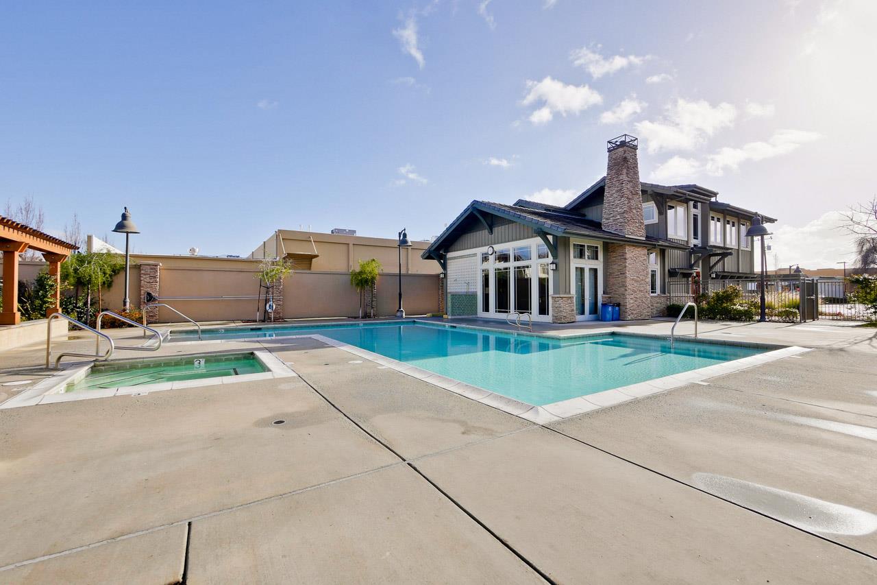 2881 Meridian Avenue 148