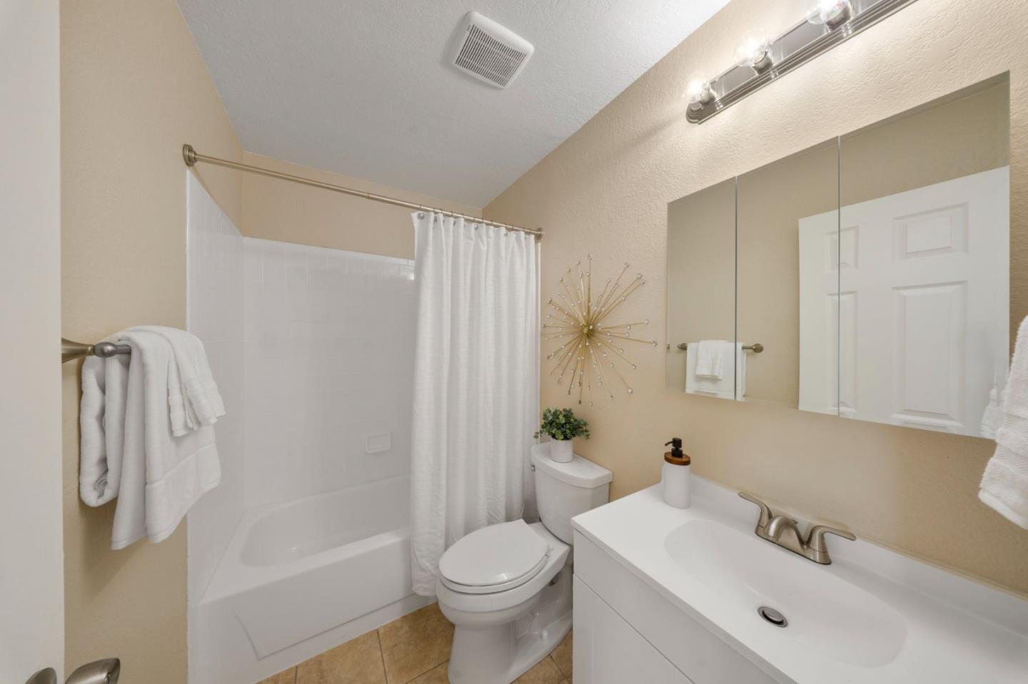 1156 Marguerite Avenue