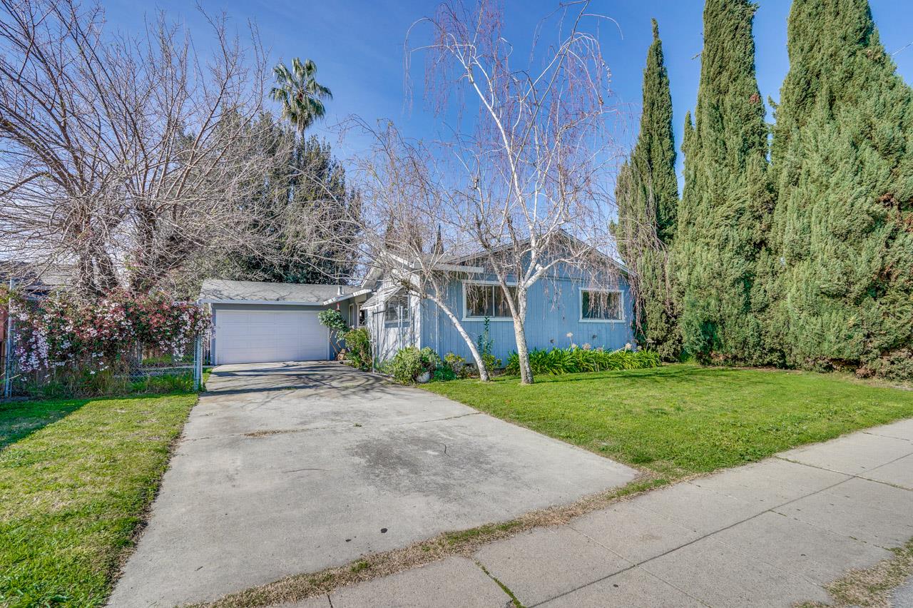 1641 Santee Drive