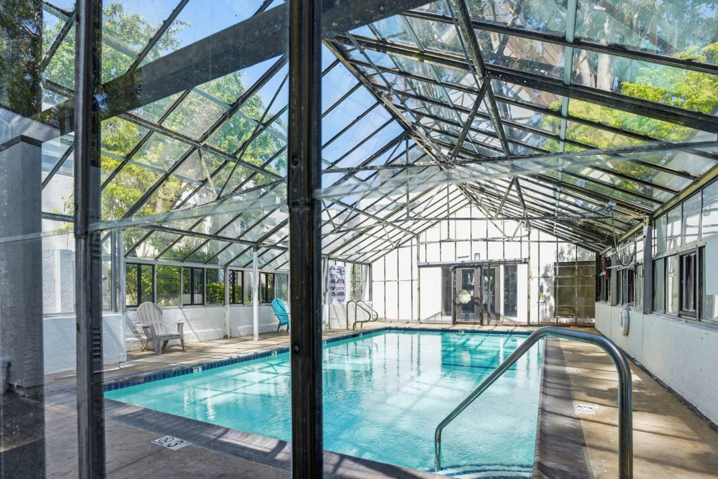 1919 Alameda De Las Pulgas 75