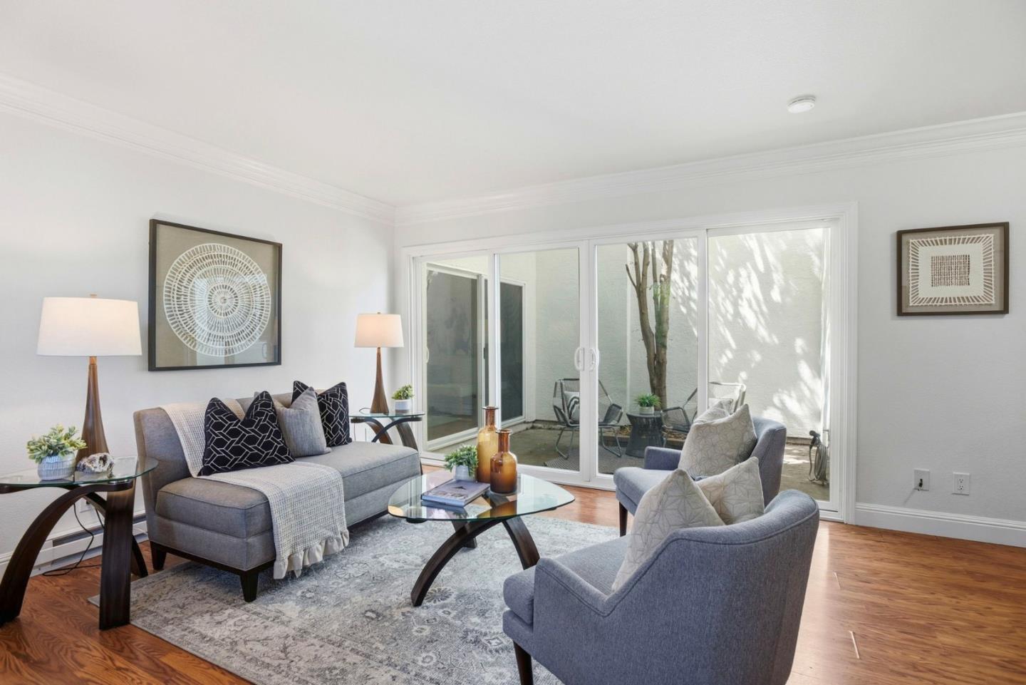 1919 Alameda De Las Pulgas 75