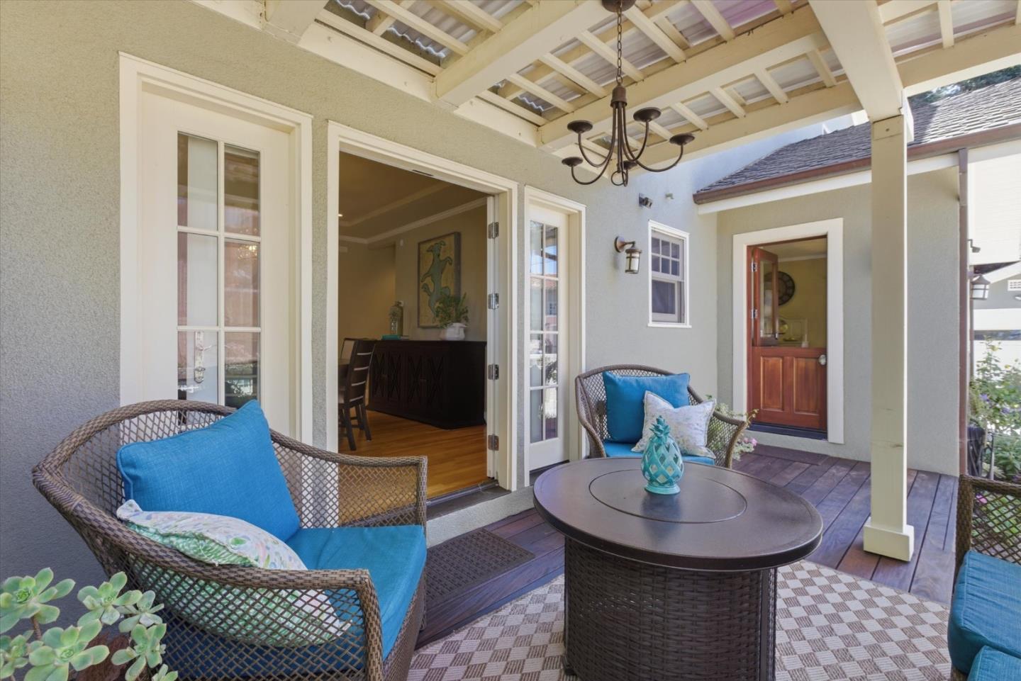 656 Palm Haven Avenue