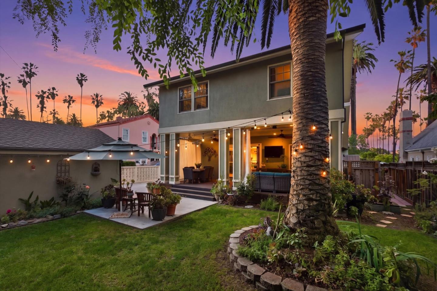 656 Palm Haven Avenue