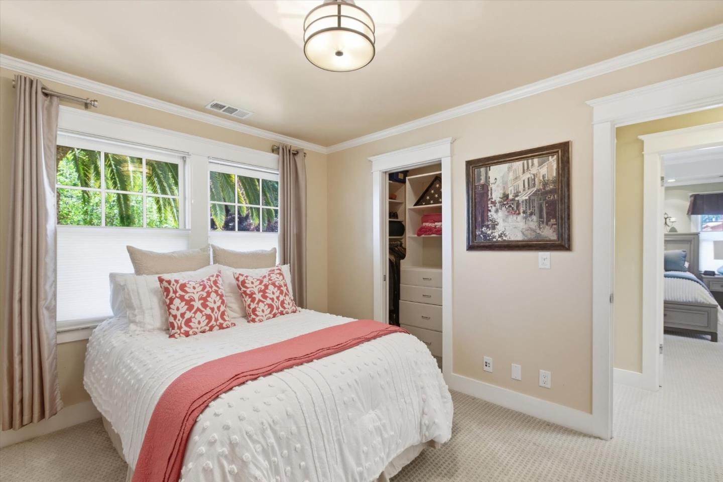 656 Palm Haven Avenue