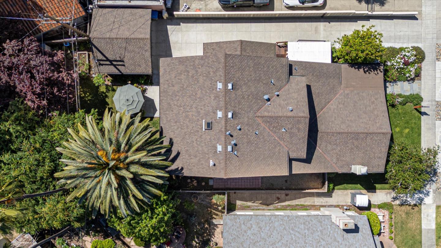 656 Palm Haven Avenue