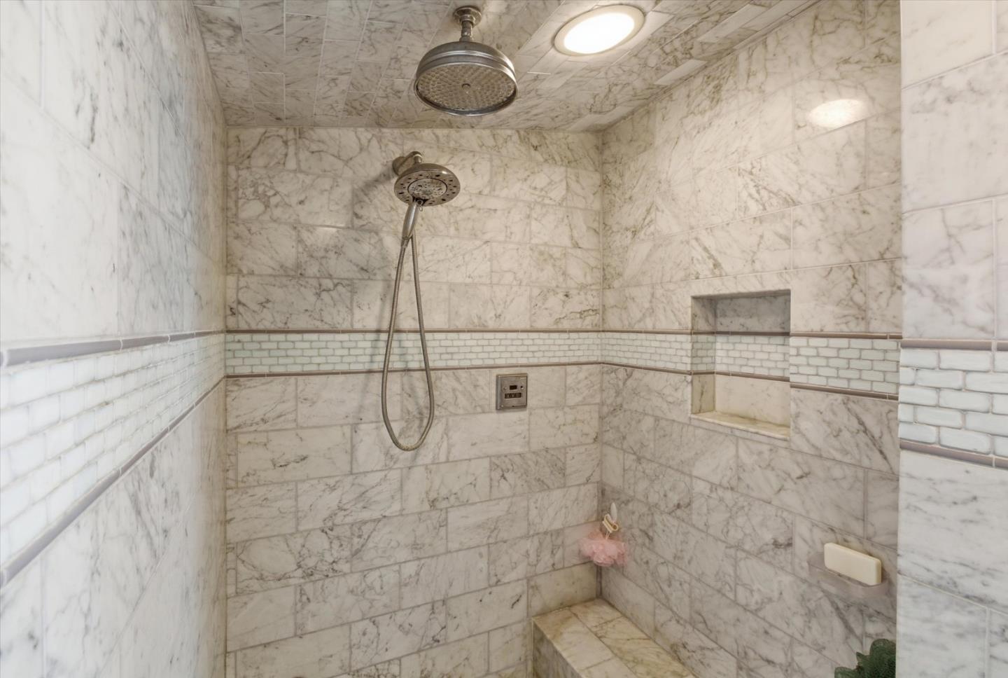 656 Palm Haven Avenue