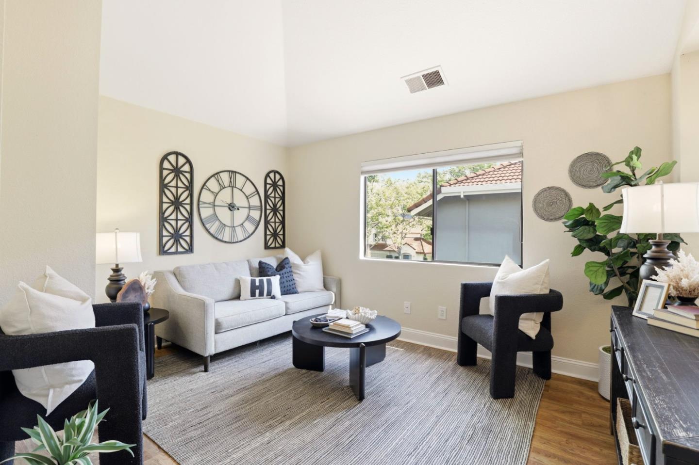 719 Lakemont Place 3