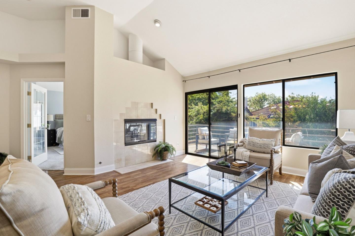 719 Lakemont Place 3