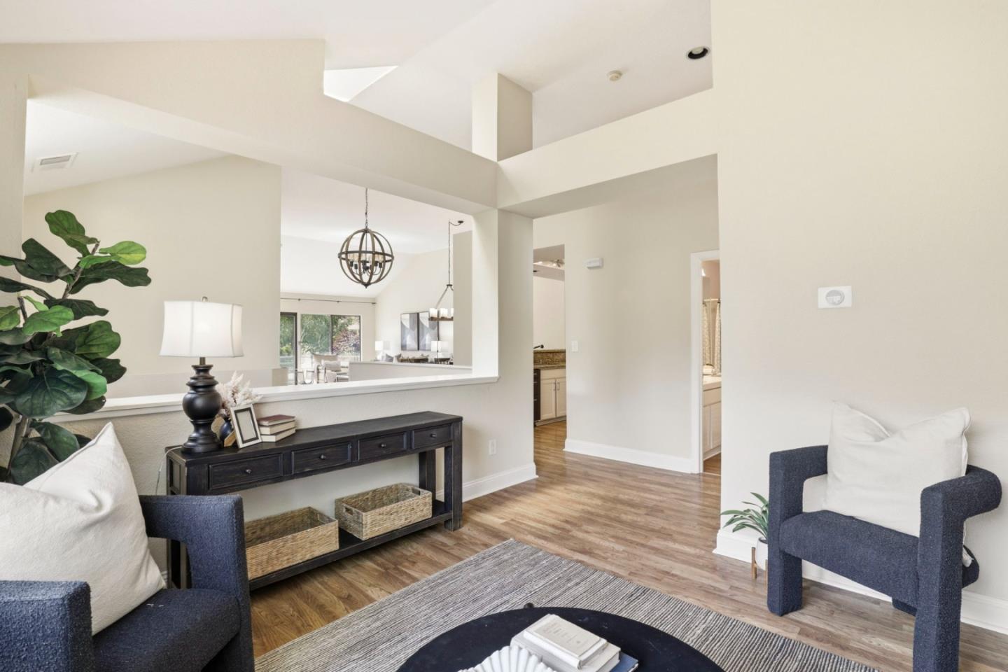 719 Lakemont Place 3