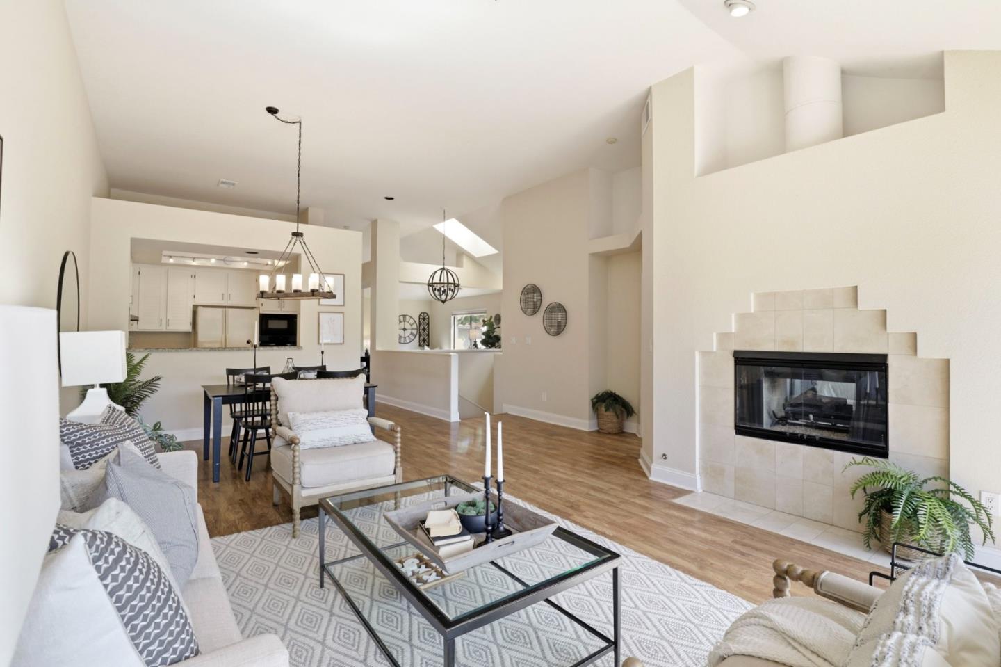 719 Lakemont Place 3