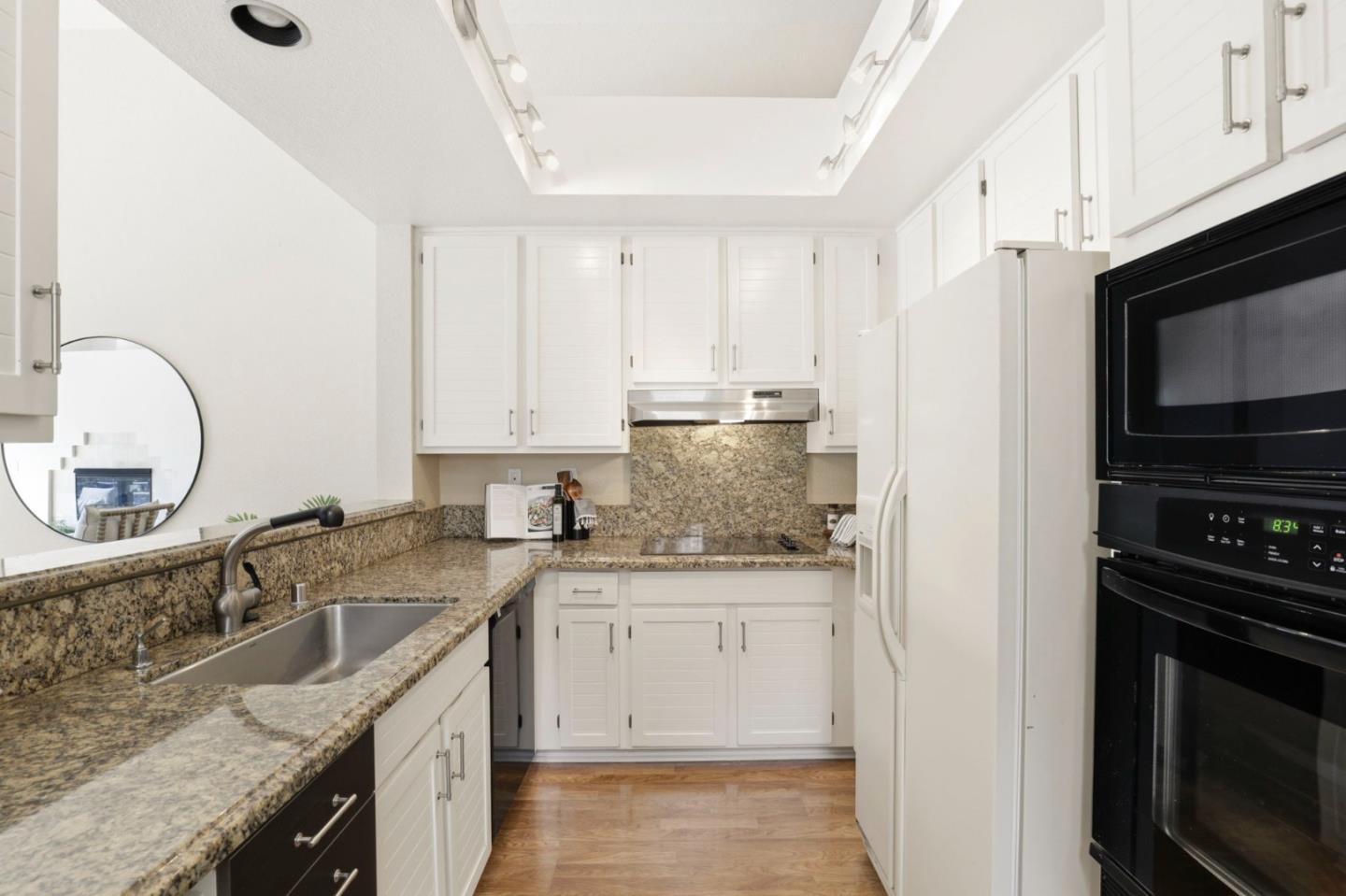 719 Lakemont Place 3