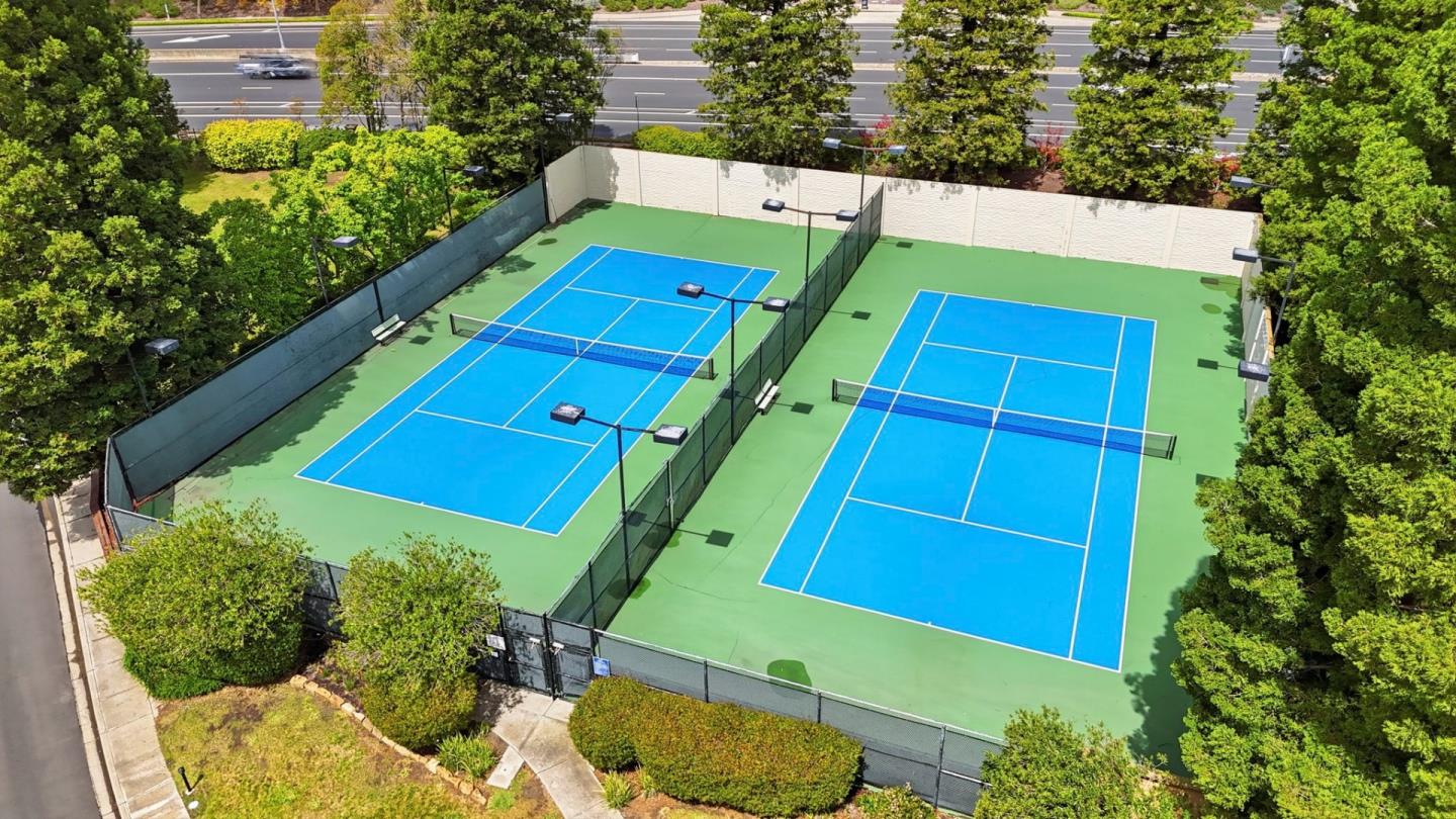 719 Lakemont Place 3