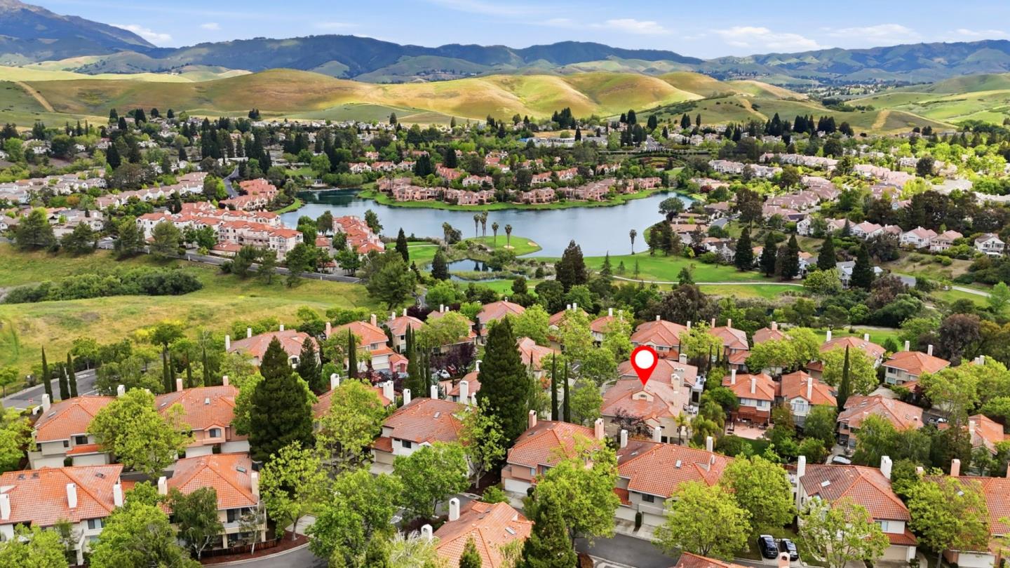 719 Lakemont Place 3