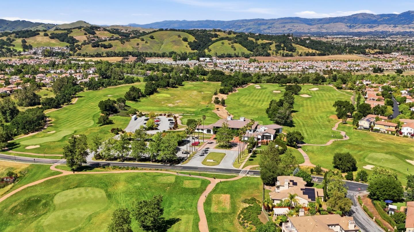 2521 Blairgowery Court