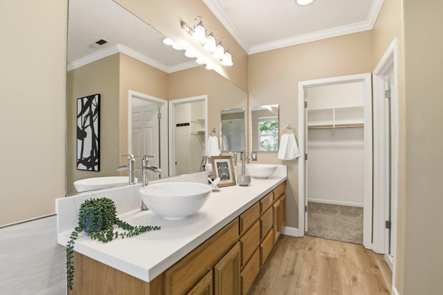 2521 Blairgowery Court