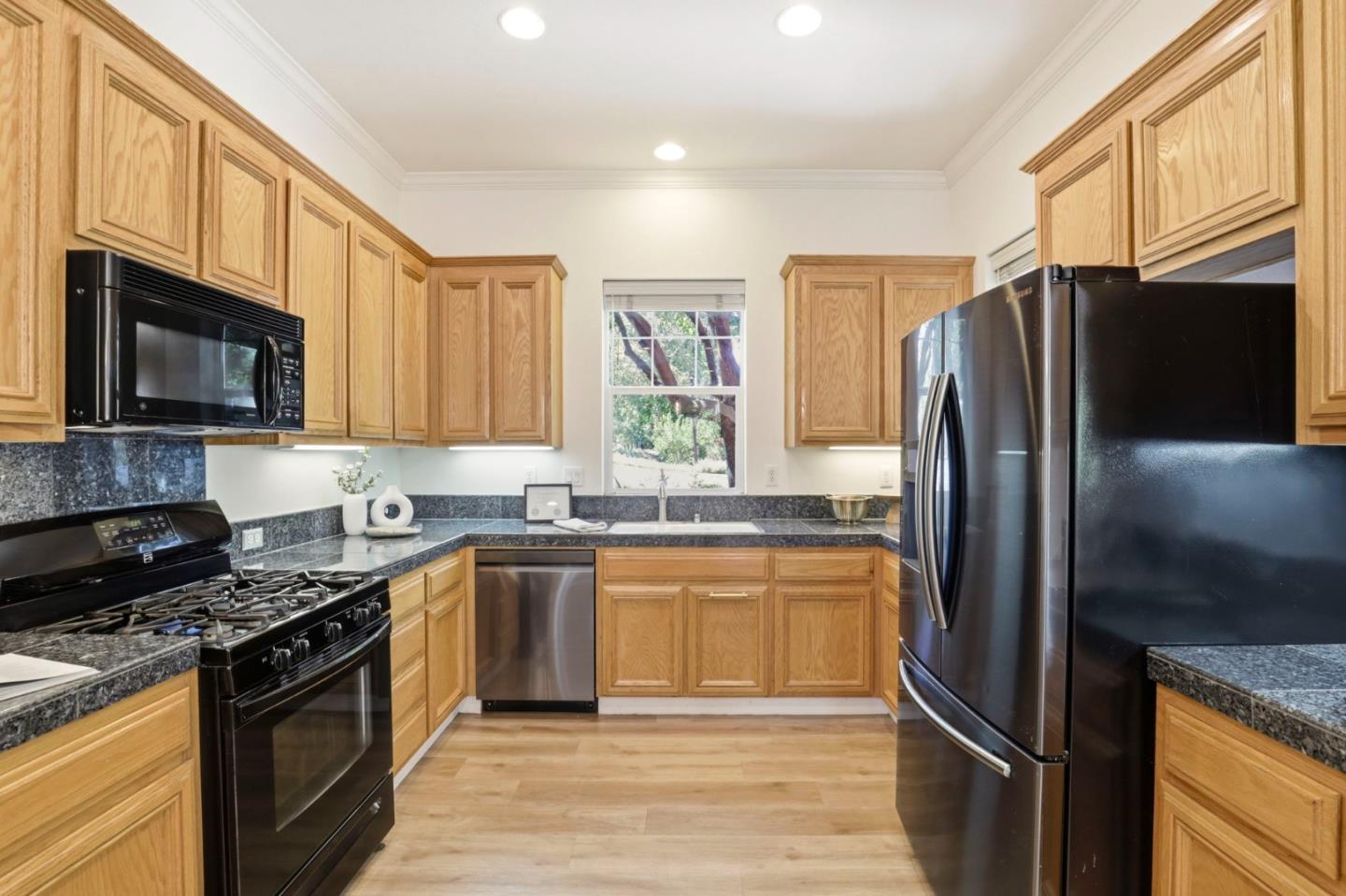 2521 Blairgowery Court