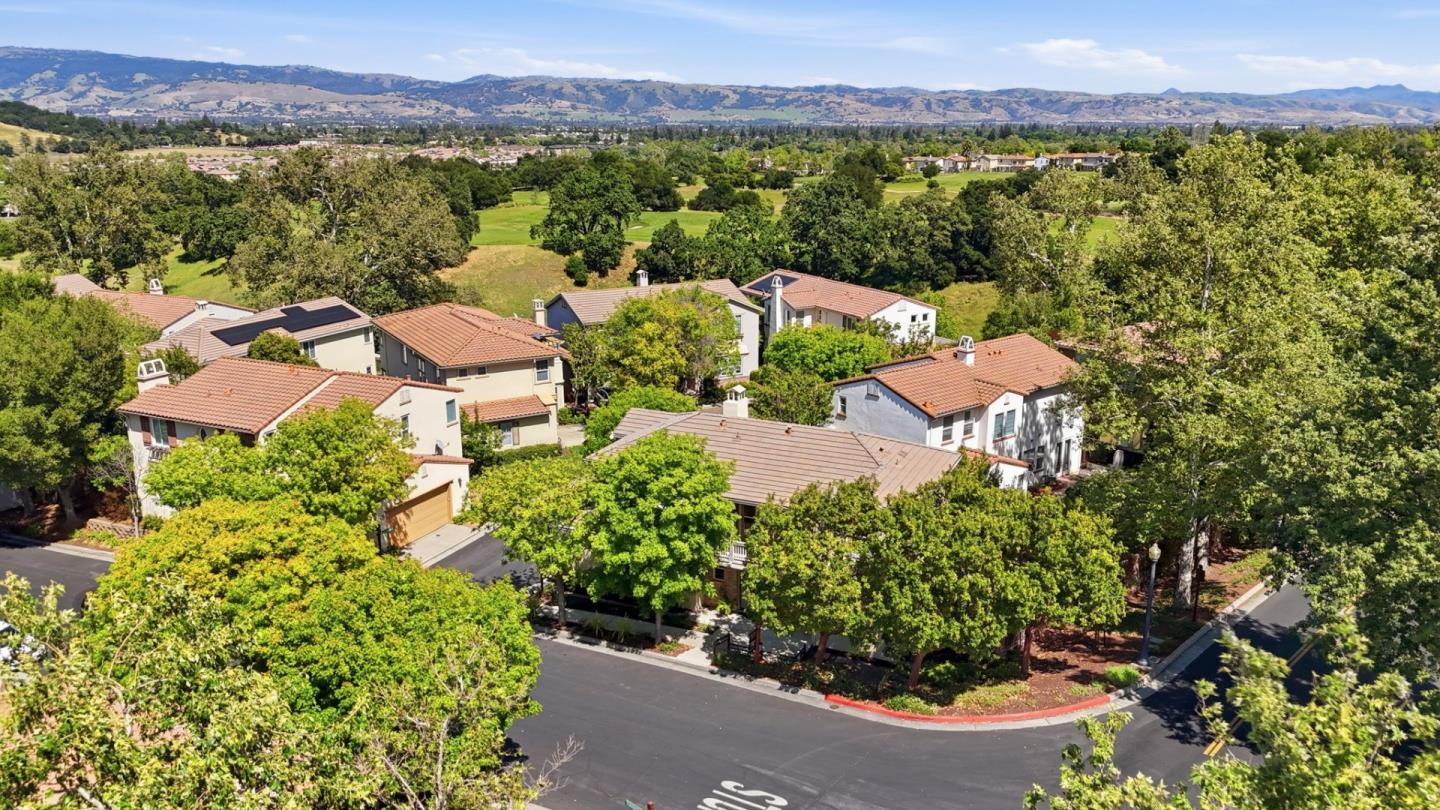 2521 Blairgowery Court