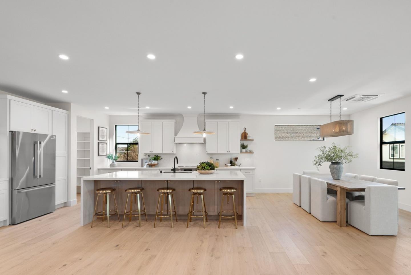 56 Sunnyside Avenue