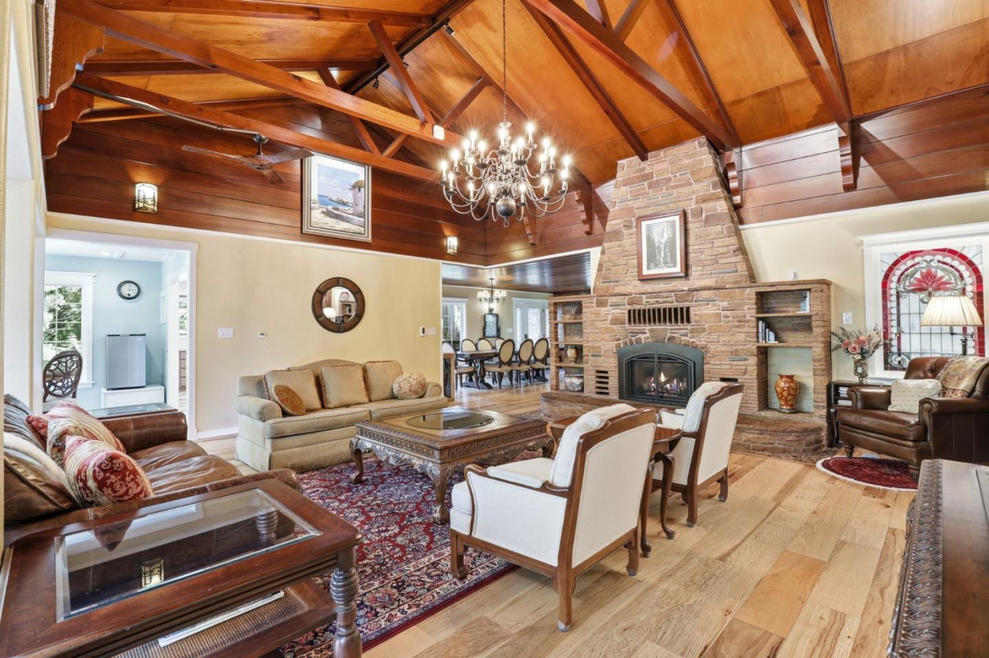 430 SAINT FRANCIS Drive