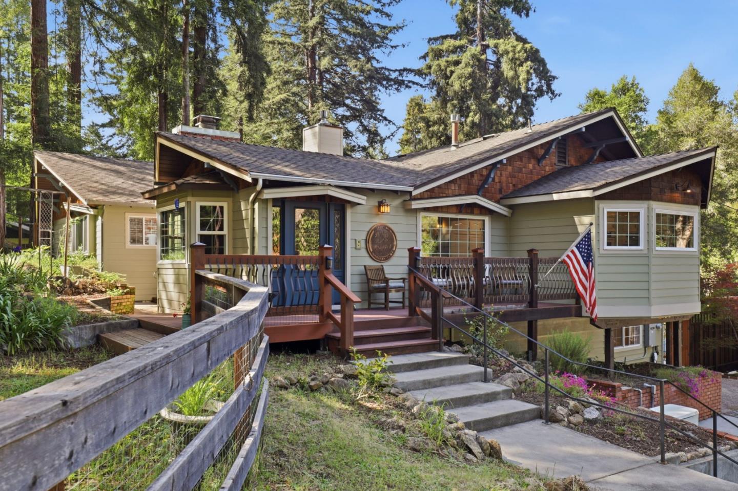 430 SAINT FRANCIS Drive