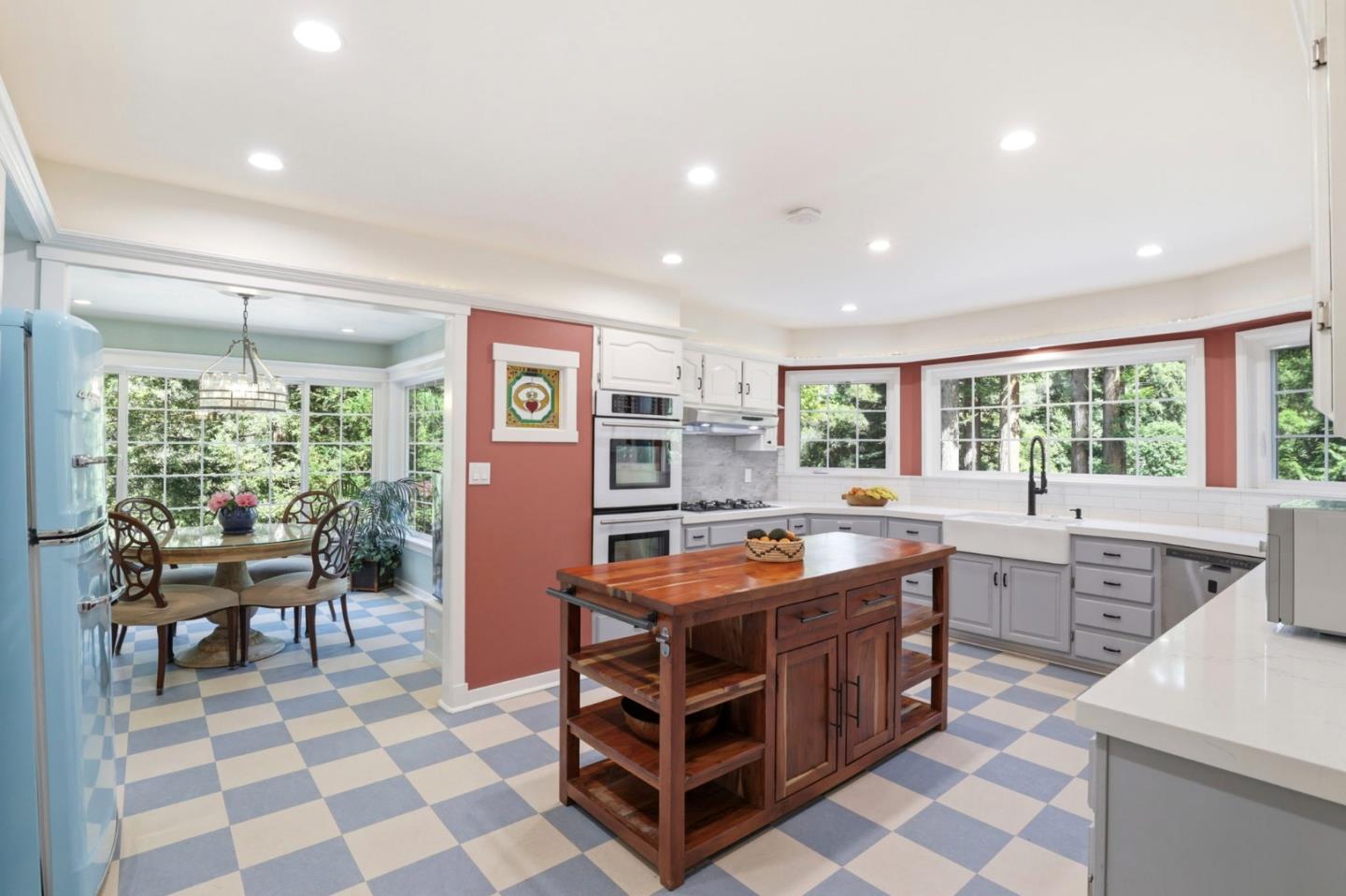 430 SAINT FRANCIS Drive