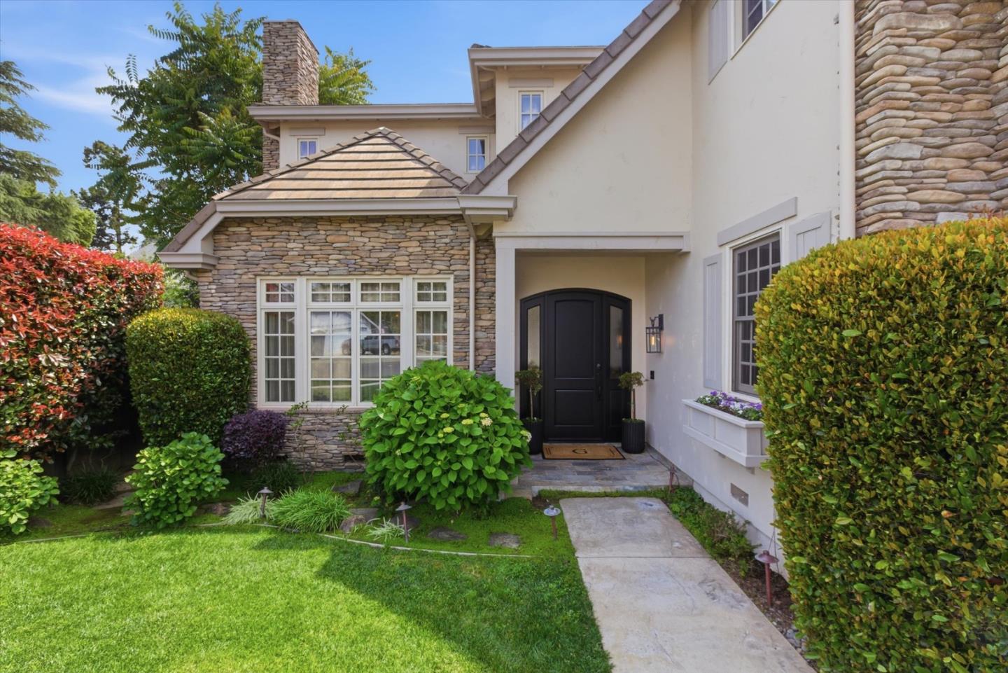 1951 Peregrino Drive