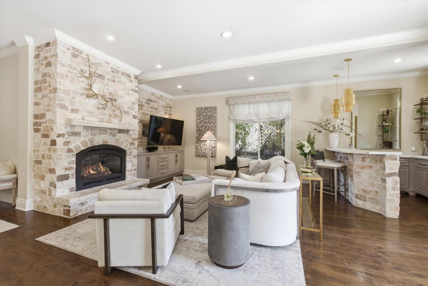 1951 Peregrino Drive