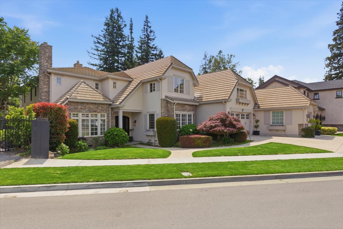 1951 Peregrino Drive