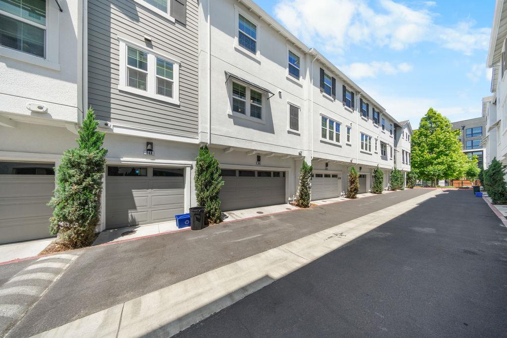 341 Wild Rose Way