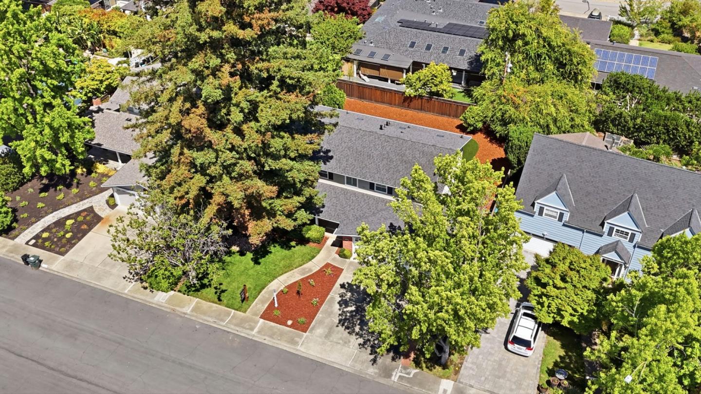 2725 Fairbrook Drive