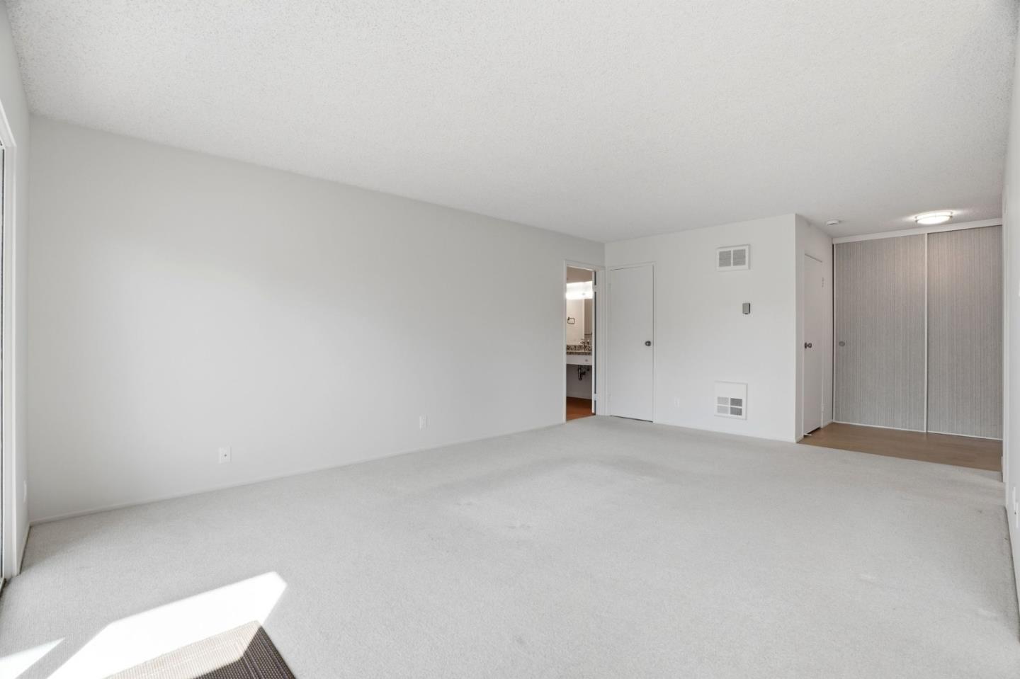 803 North Humboldt Street 405