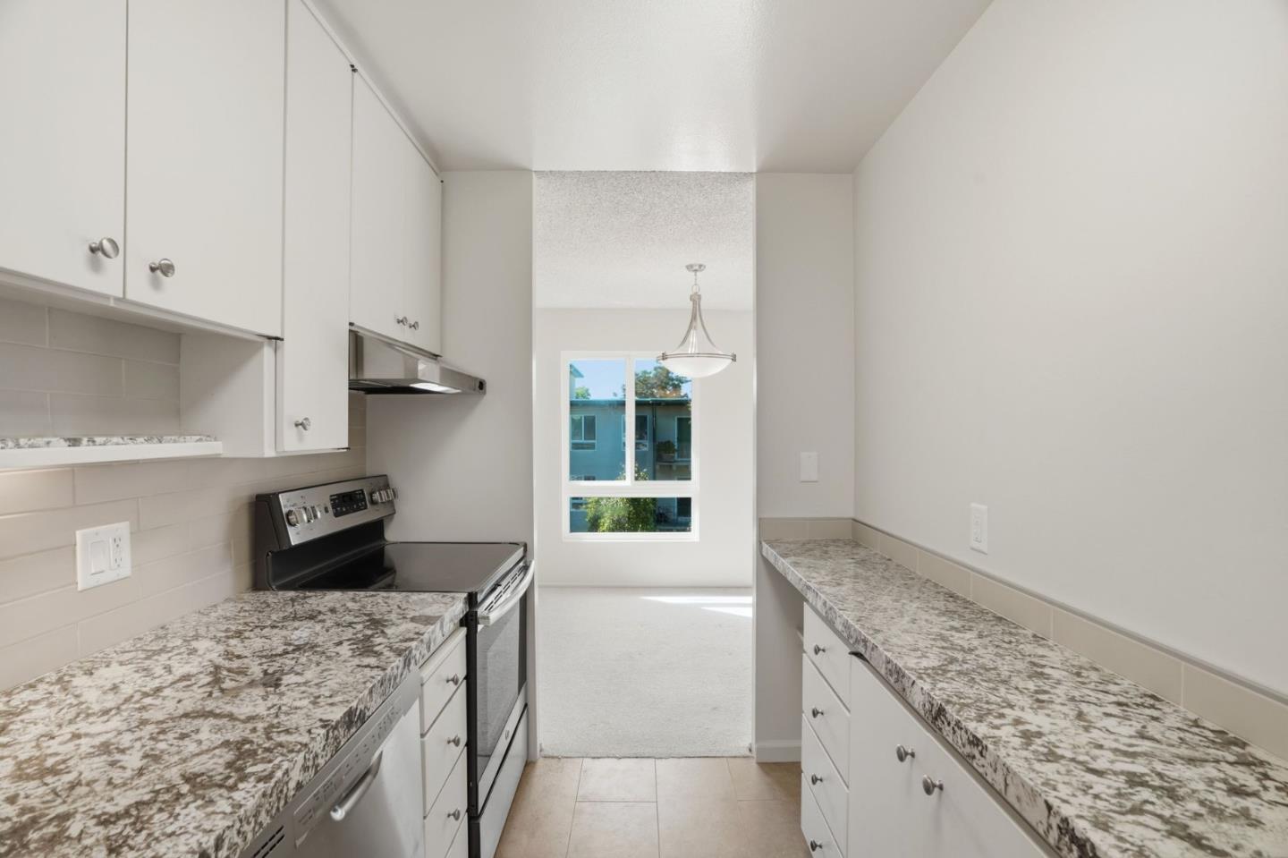 803 North Humboldt Street 405