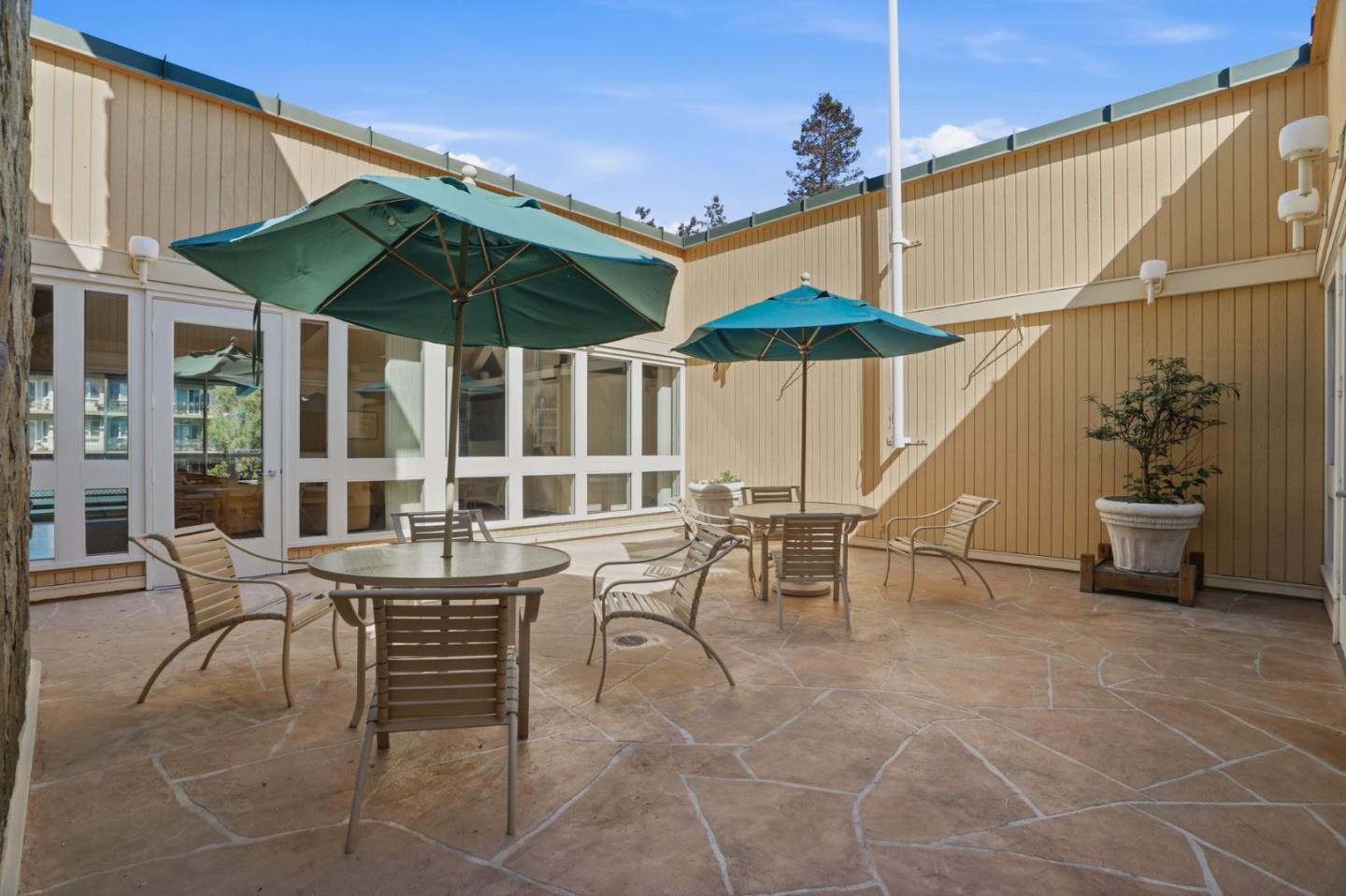 803 North Humboldt Street 405