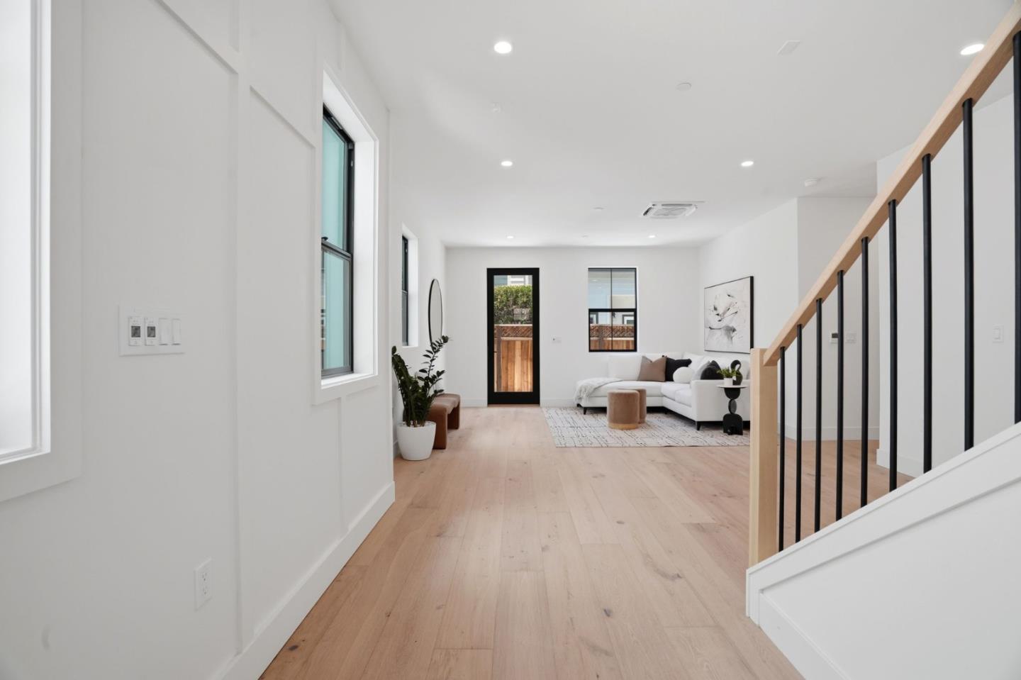 122 Sunnyside Court