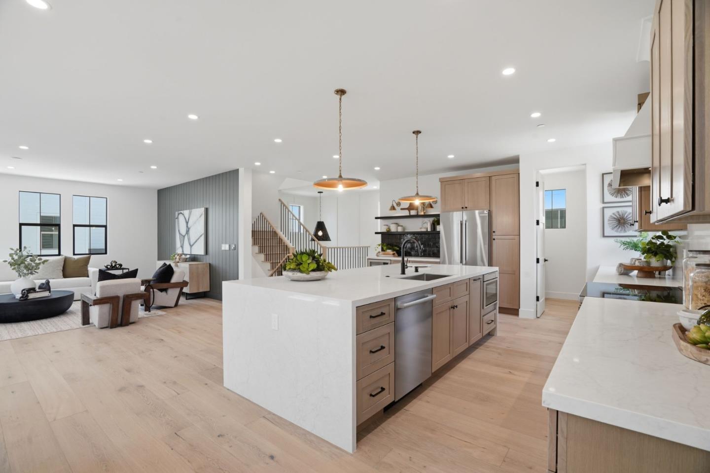 122 Sunnyside Court