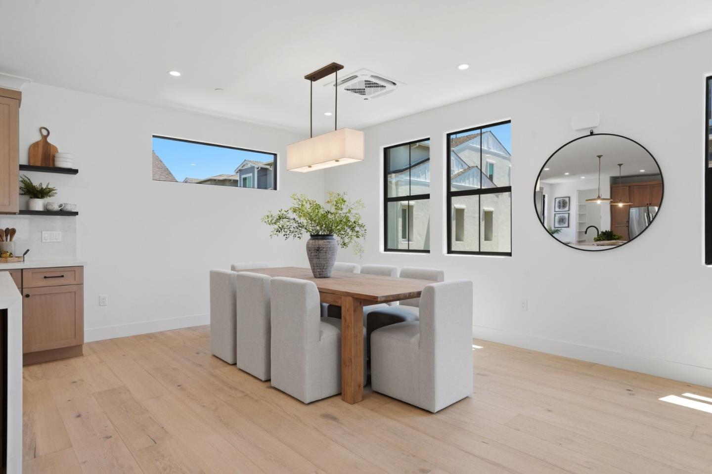 122 Sunnyside Court