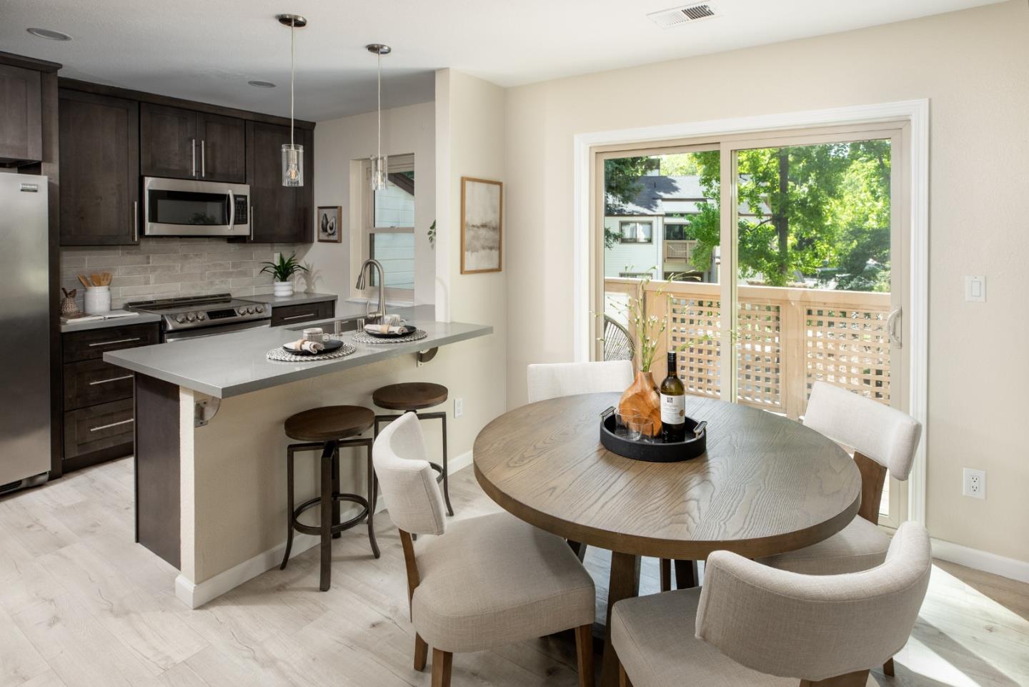 1554 Meadow Ridge Circle