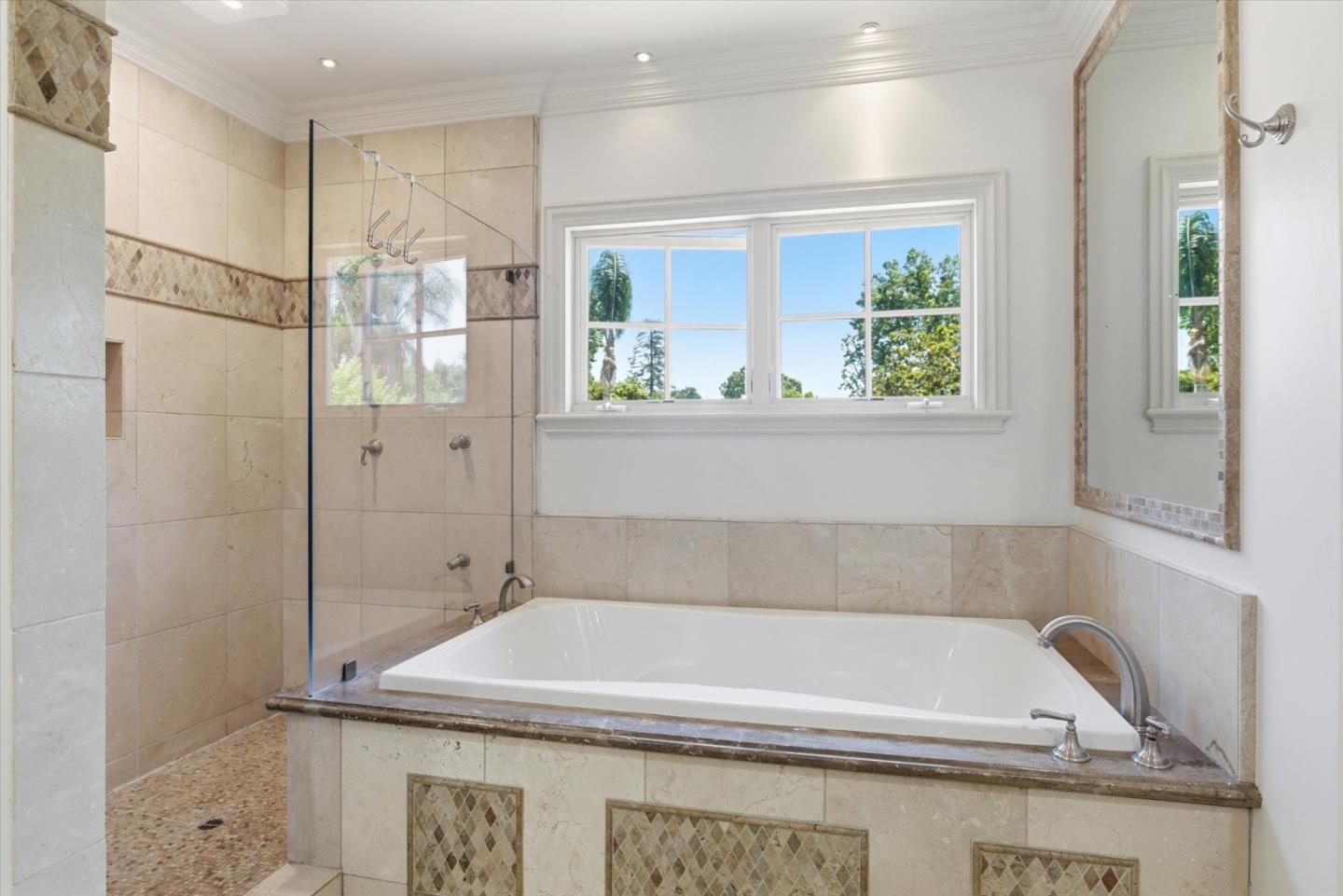 1462 Richards Avenue