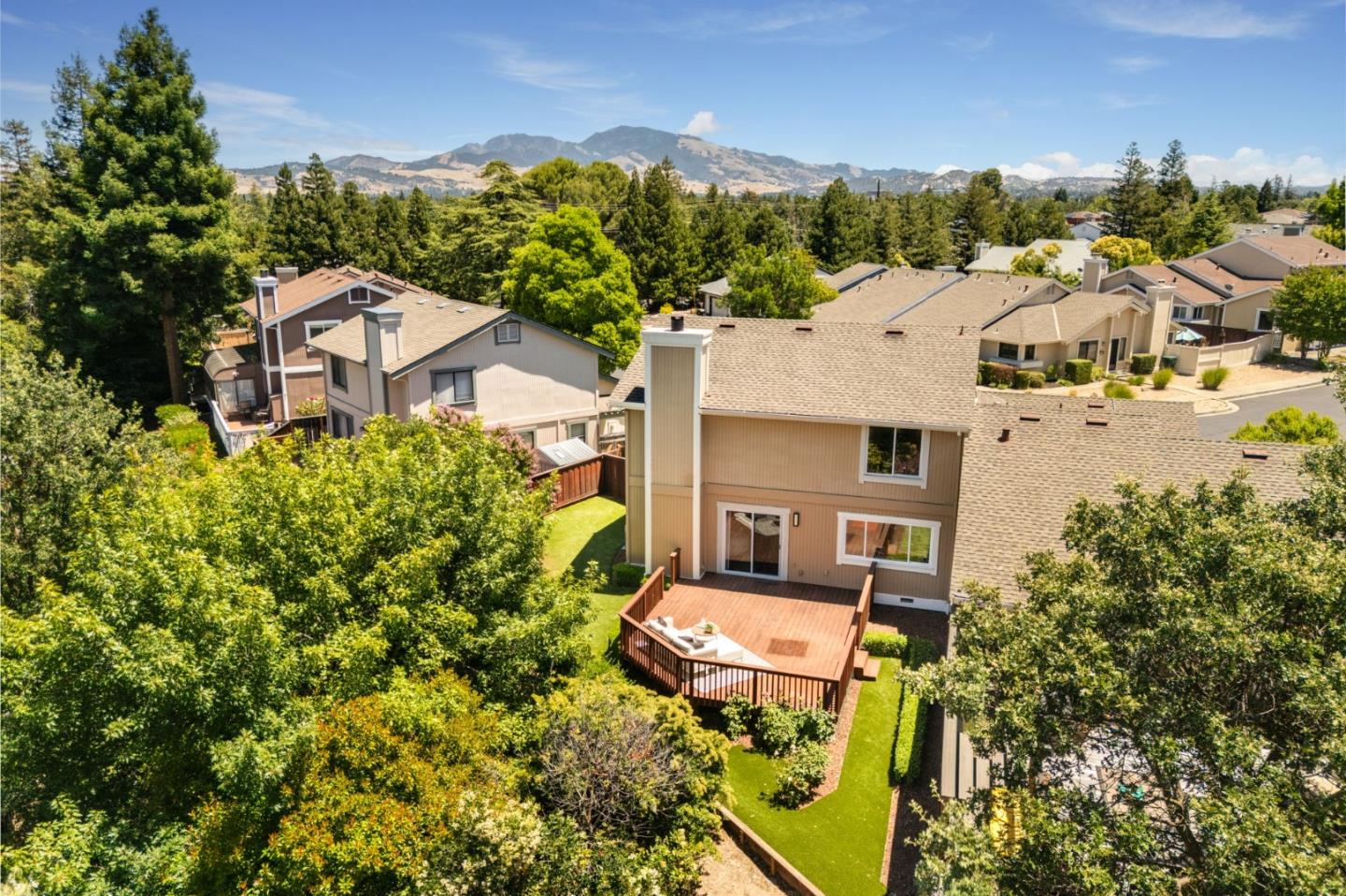 241 WESTERN HILLS Drive