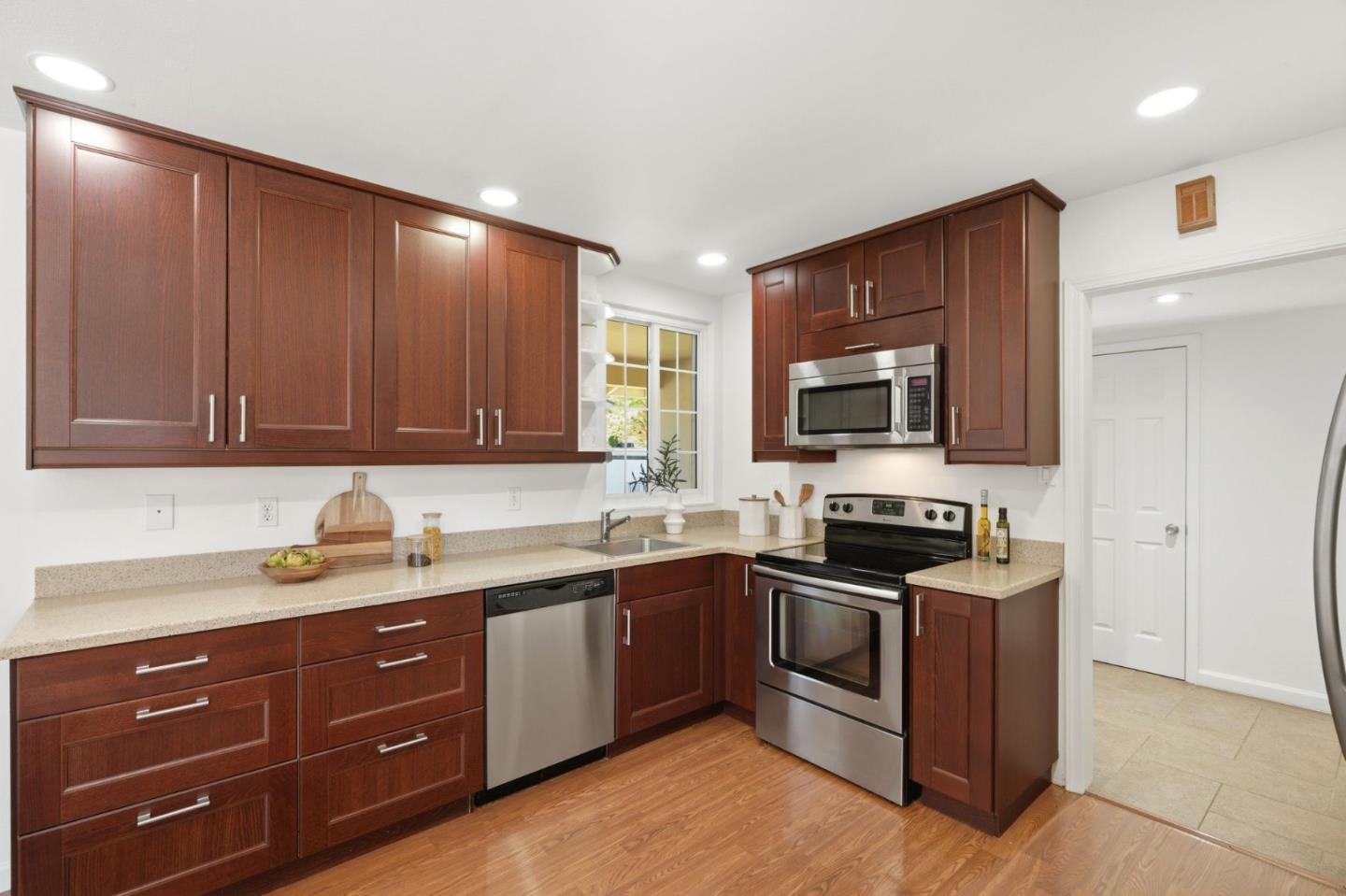 553 Shawnee Lane
