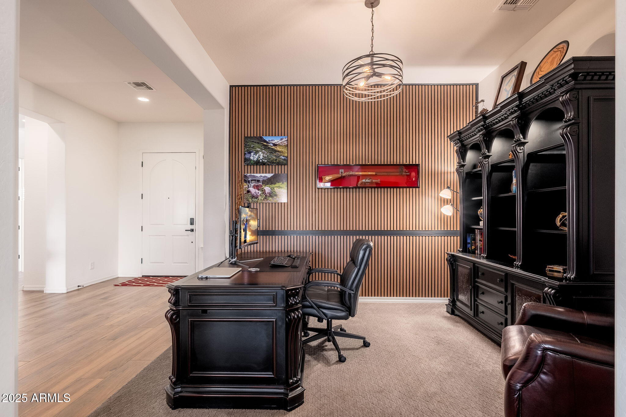 10136 E GRANDVIEW Street