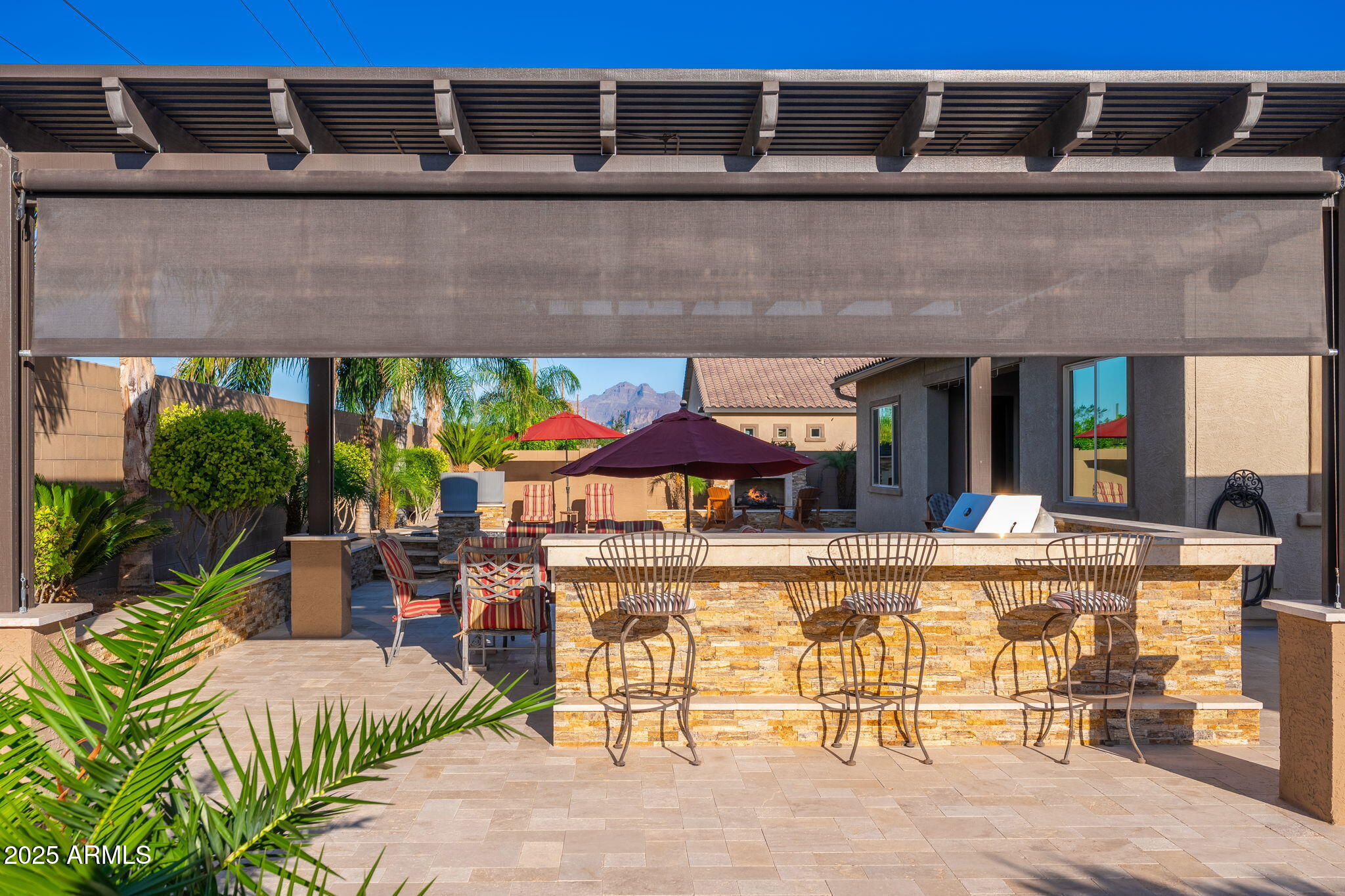 10136 E GRANDVIEW Street