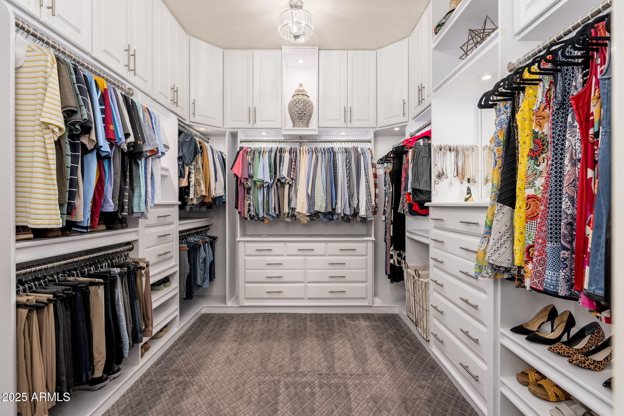 10136 E GRANDVIEW Street