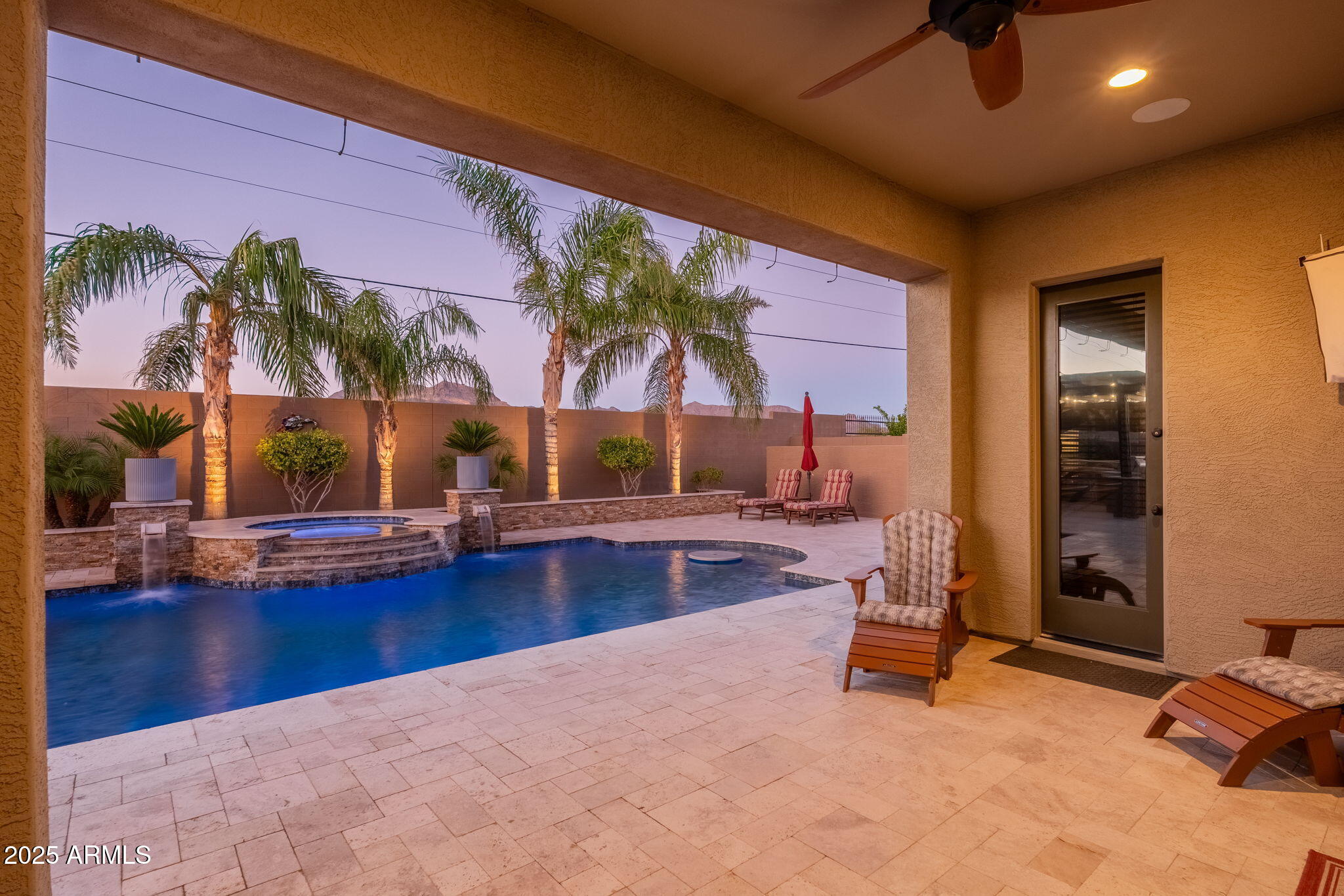 10136 E GRANDVIEW Street