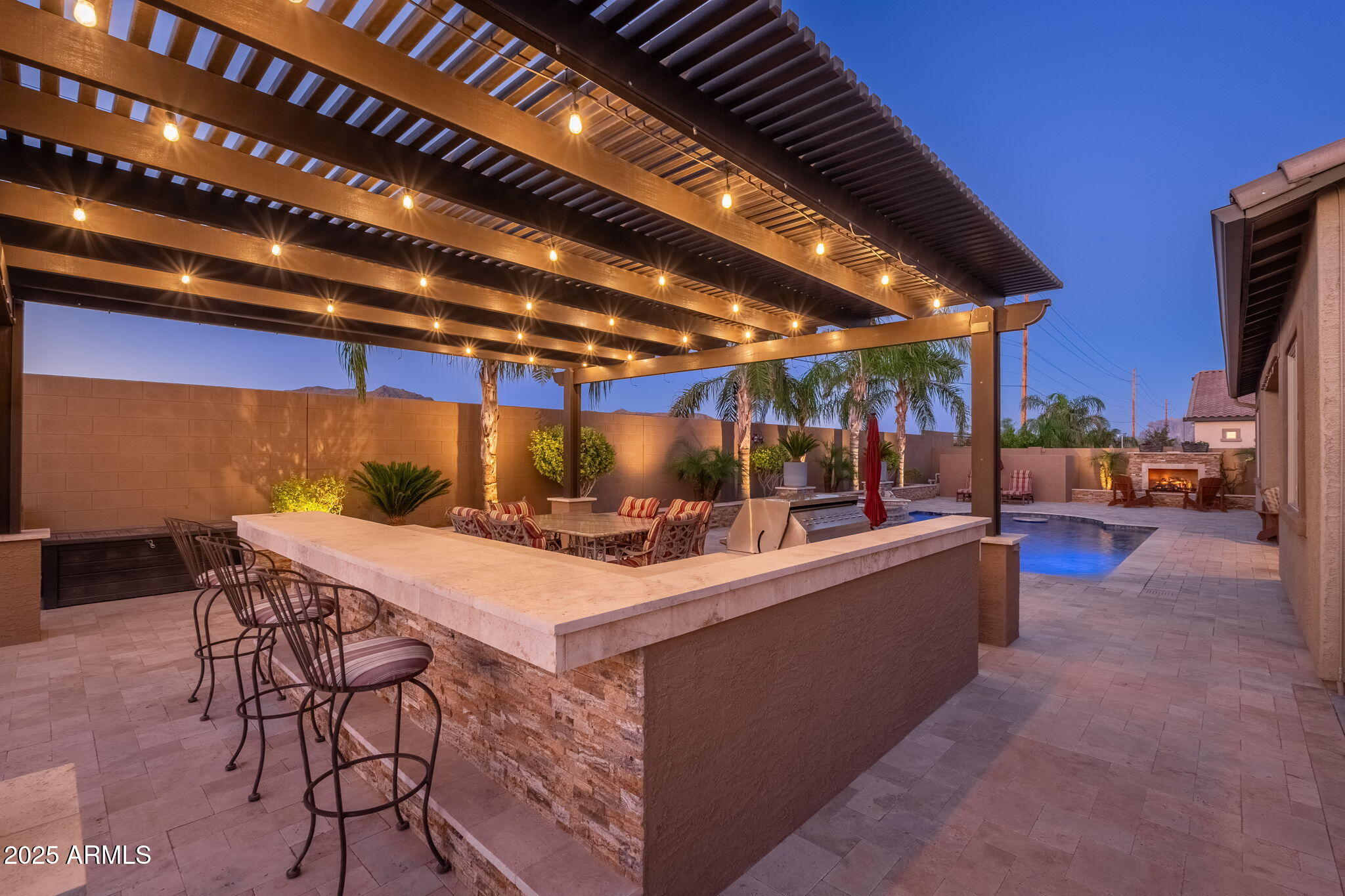 10136 E GRANDVIEW Street